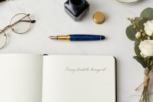 記述行為の「作法」を体得する、対話的修練の場。ヴィパッサナーの実践知を補助線に、内省の技法を「自らのもの」とする講義。